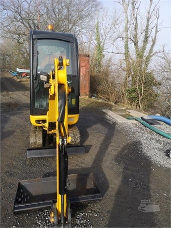 2017 JCB 8016CTS
